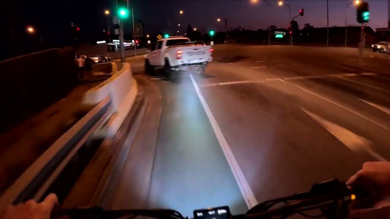 Kaabo Wolf King GT Sunset Ride