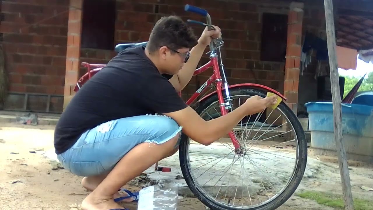 Hoje foi um dia de dar um banho na bicicleta