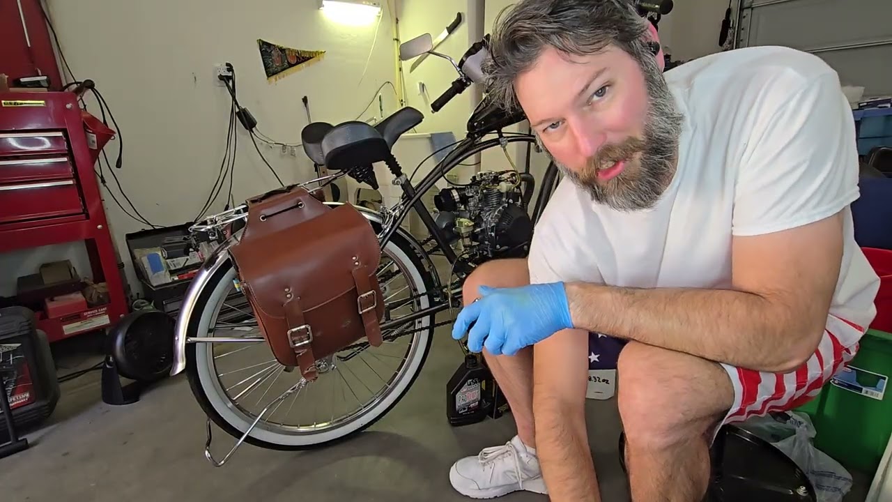 Motorized bicycle 4-stroke huasheng 144f modifications oil change and stuff.