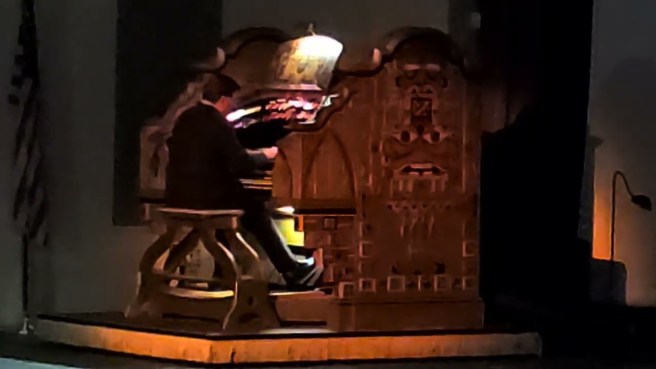 Senate Theater, Detroit MI 3/16/2023 Lance Luce on the Mighty Wurlitzer organ!