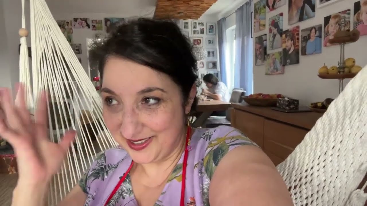Прямой эфир у Элины на кухне❤️Готовим бисквитный Рулет с клубникой и взбитыми сливками👍