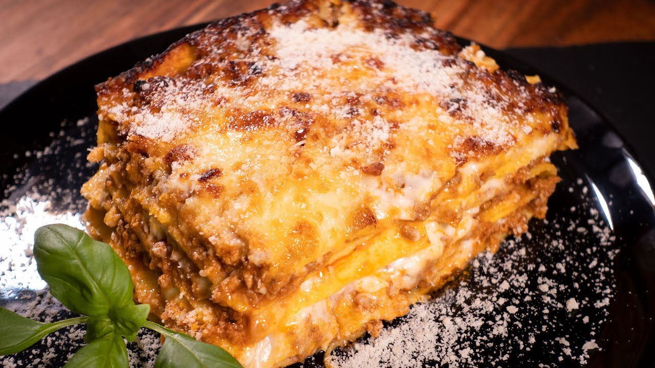 Unforgettable Lasagna Bolognese With Béchamel Sauce And Buffalo Mozzarella Cheese