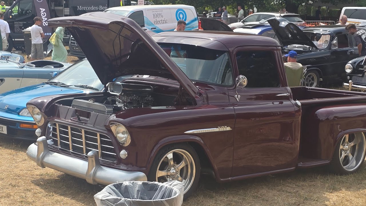 ⚒️2Up2down⚒️ is live Classic Car Show #classiccars #ford #mimicooper #cars
