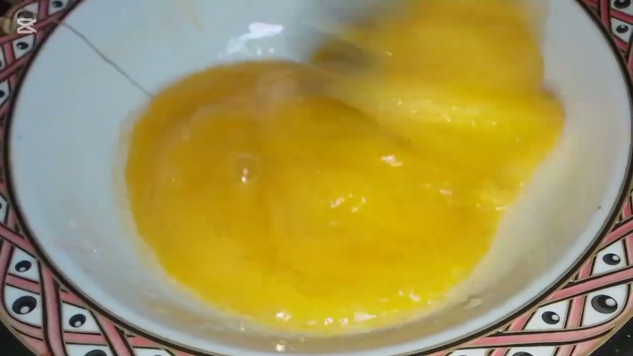 صينية كيكة بيتية 🍰سهلة وطريّة وطعمها جميل 😋🤍