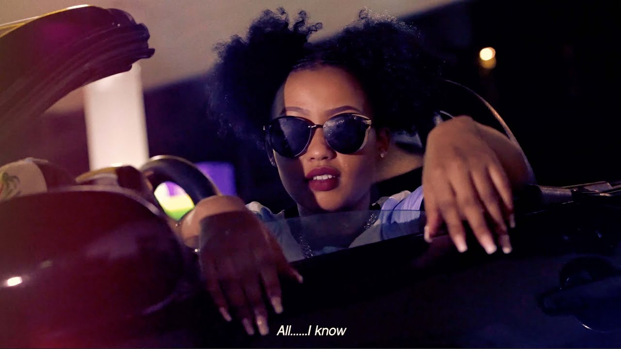 Fifi Raya - Stuck     (Visualizer)