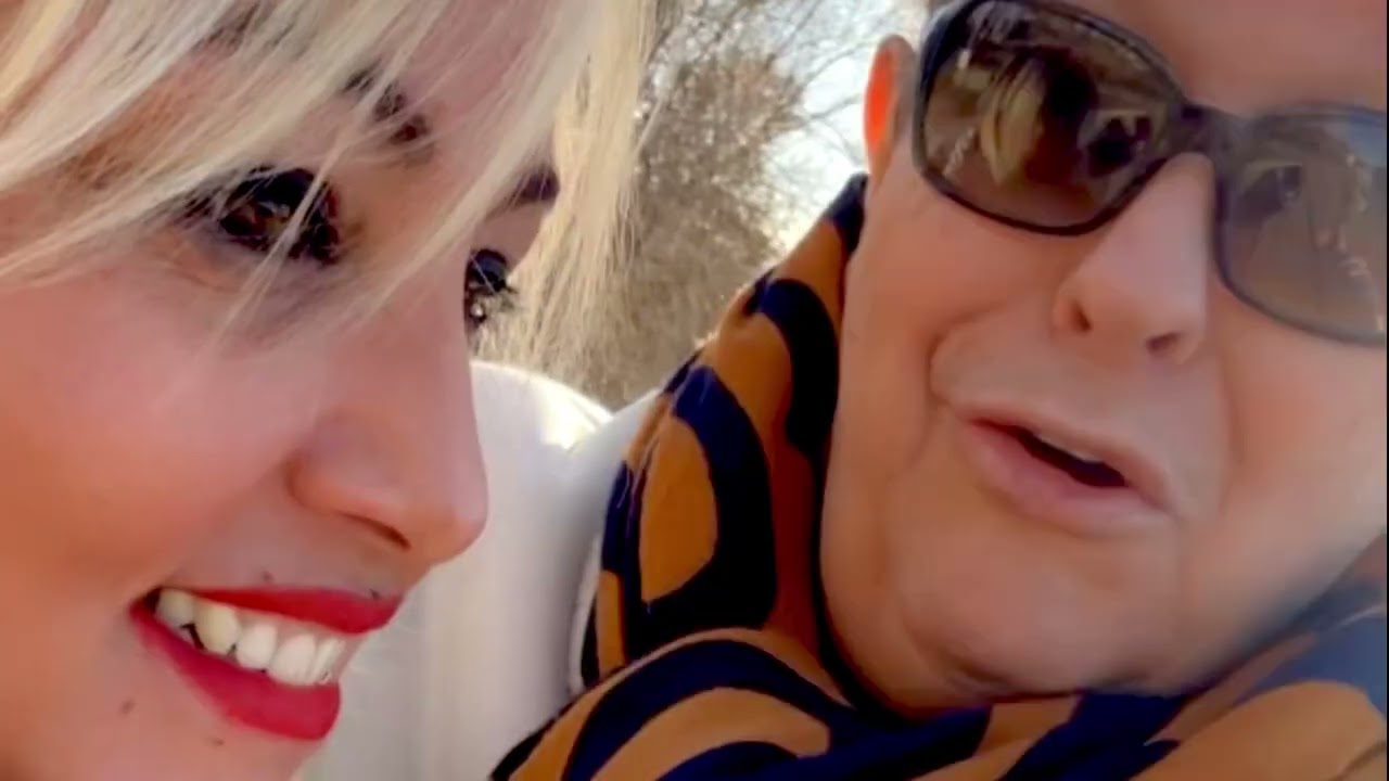 Hommage à Charles Trenet avec Christian Lebon dans « les portraits d’Emma » par Emma Courrege