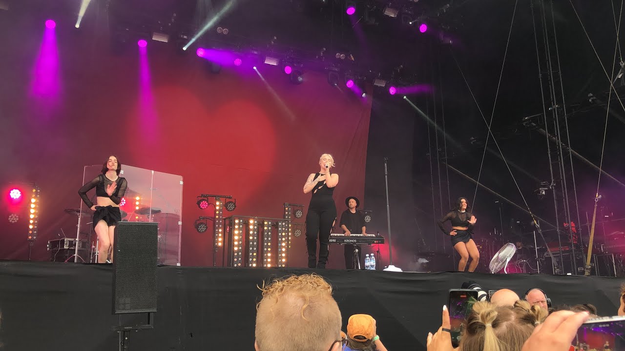 Evelina - Sydän sulaa live Suomipop Jyväskylä 2022