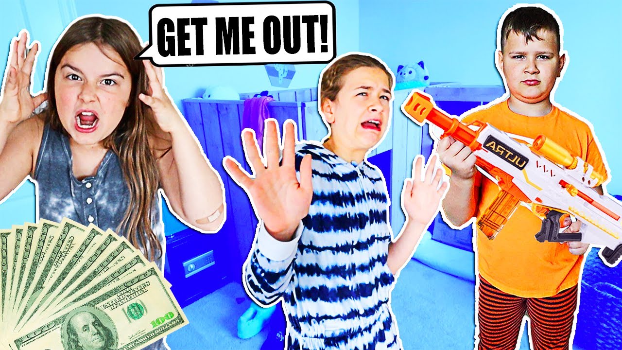 LAST TO LEAVE THE BOYS ROOM WINS $1000!! **BAD IDEA** | JKREW