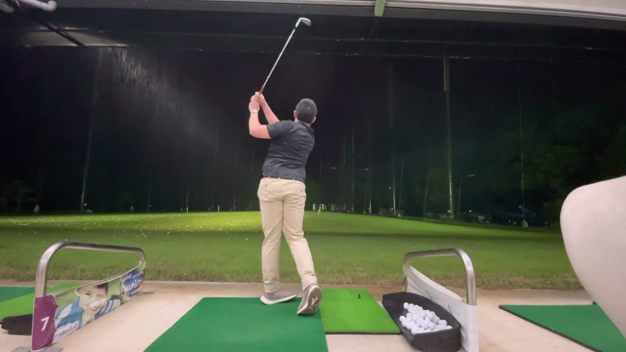 TRIES PLAYERS IRONS (Mizuno MP-33) pitch practice