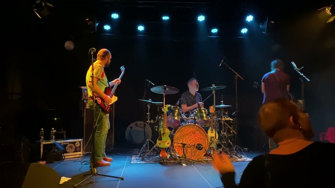 Räjäyttäjät - Maailmanrauhaa. Kult, Helsinki. 23.1.2026.