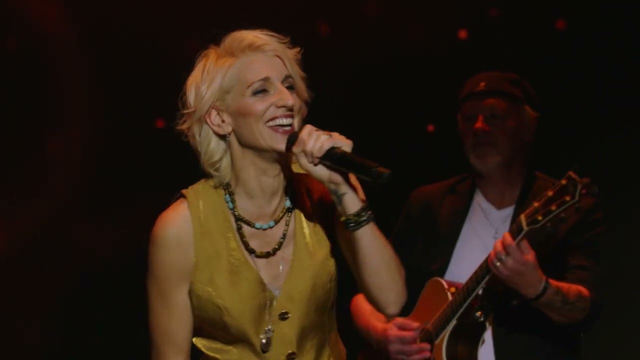 The Mamas & The Papas - California Dreamin' by Gaelle Buswel / Nuit de la Déprime, France 4