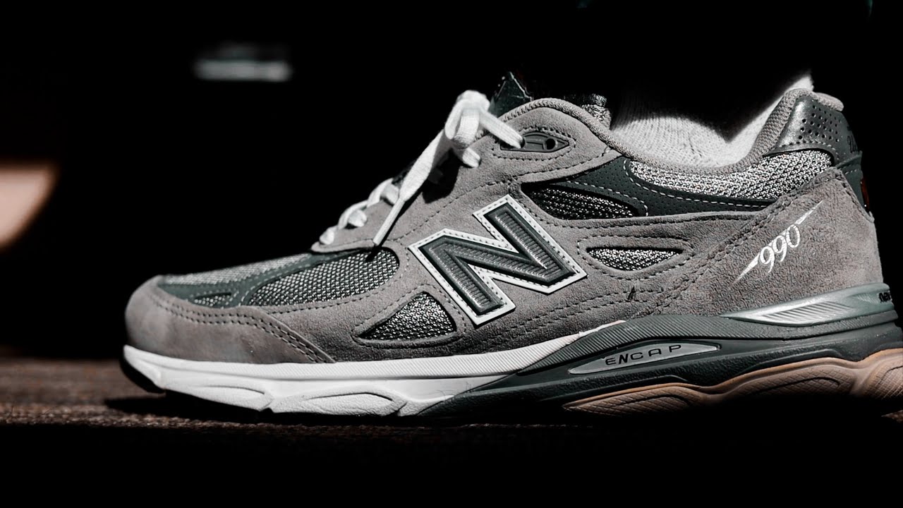 New Balance 990 v3 