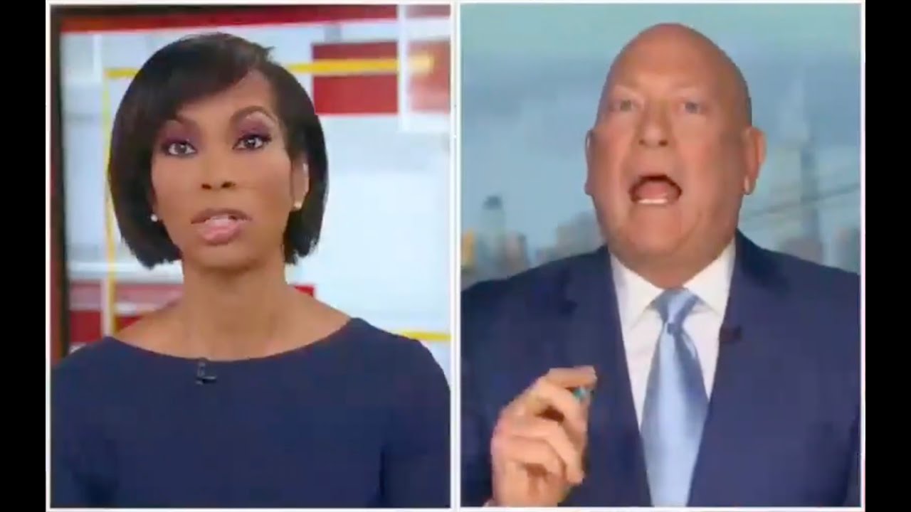 Fox host HUMILIATED by guest over Christmas tree 