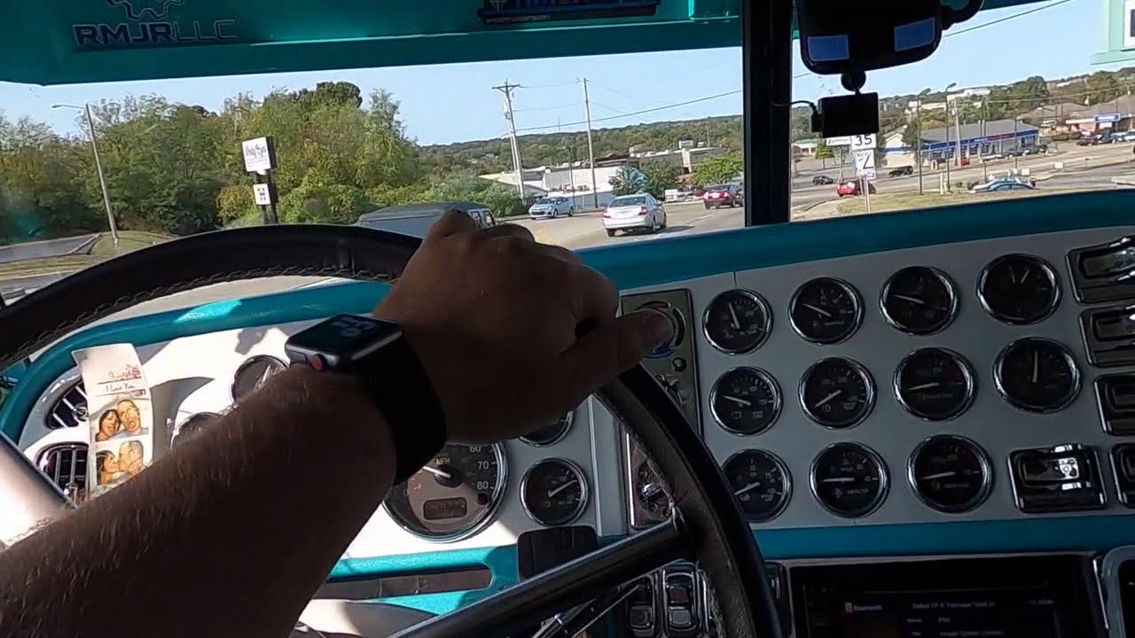 POV driving my custom peterbilt with 7 inch straight pipes