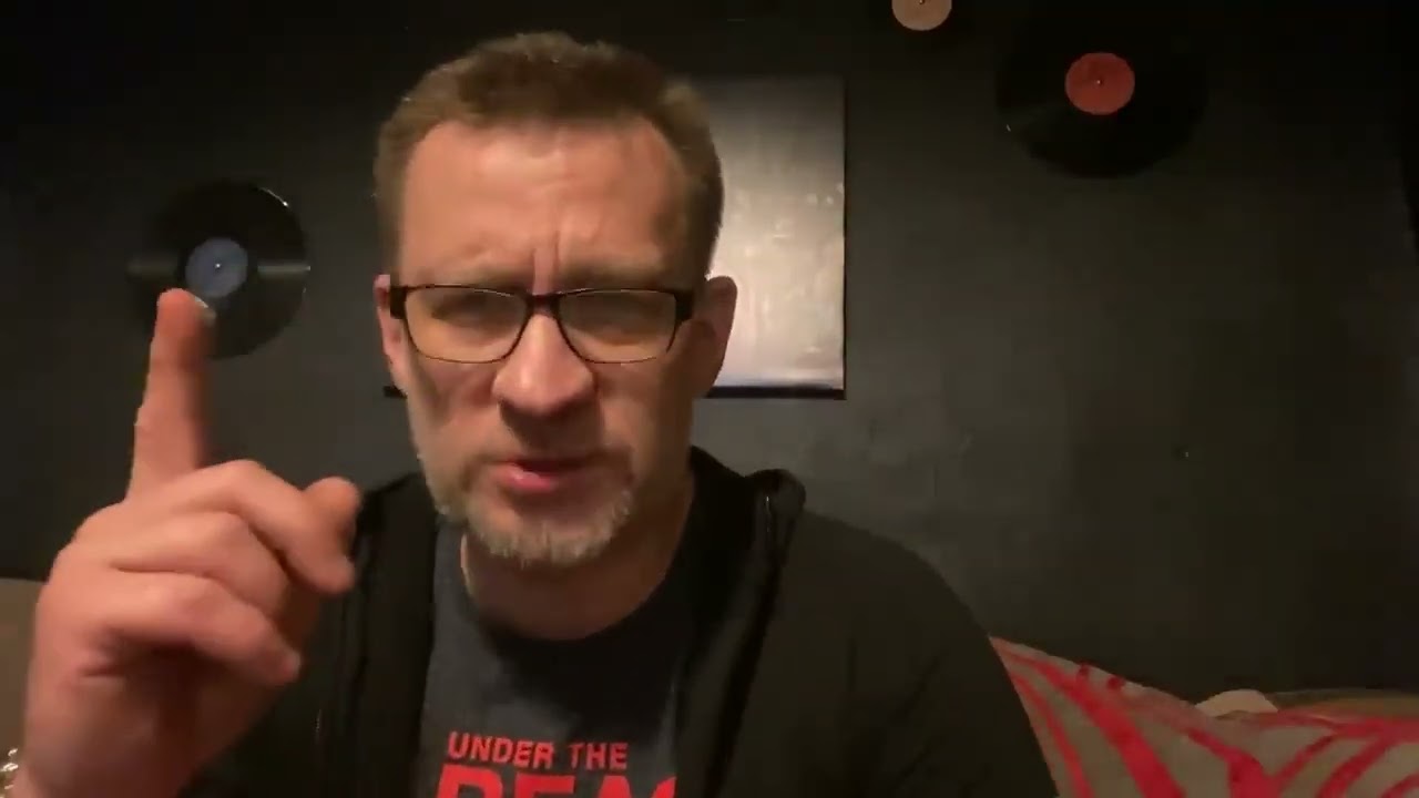 Лекция твоя бывшая уходит в параллельный мир иллюзий ! И возврата от туда нет !