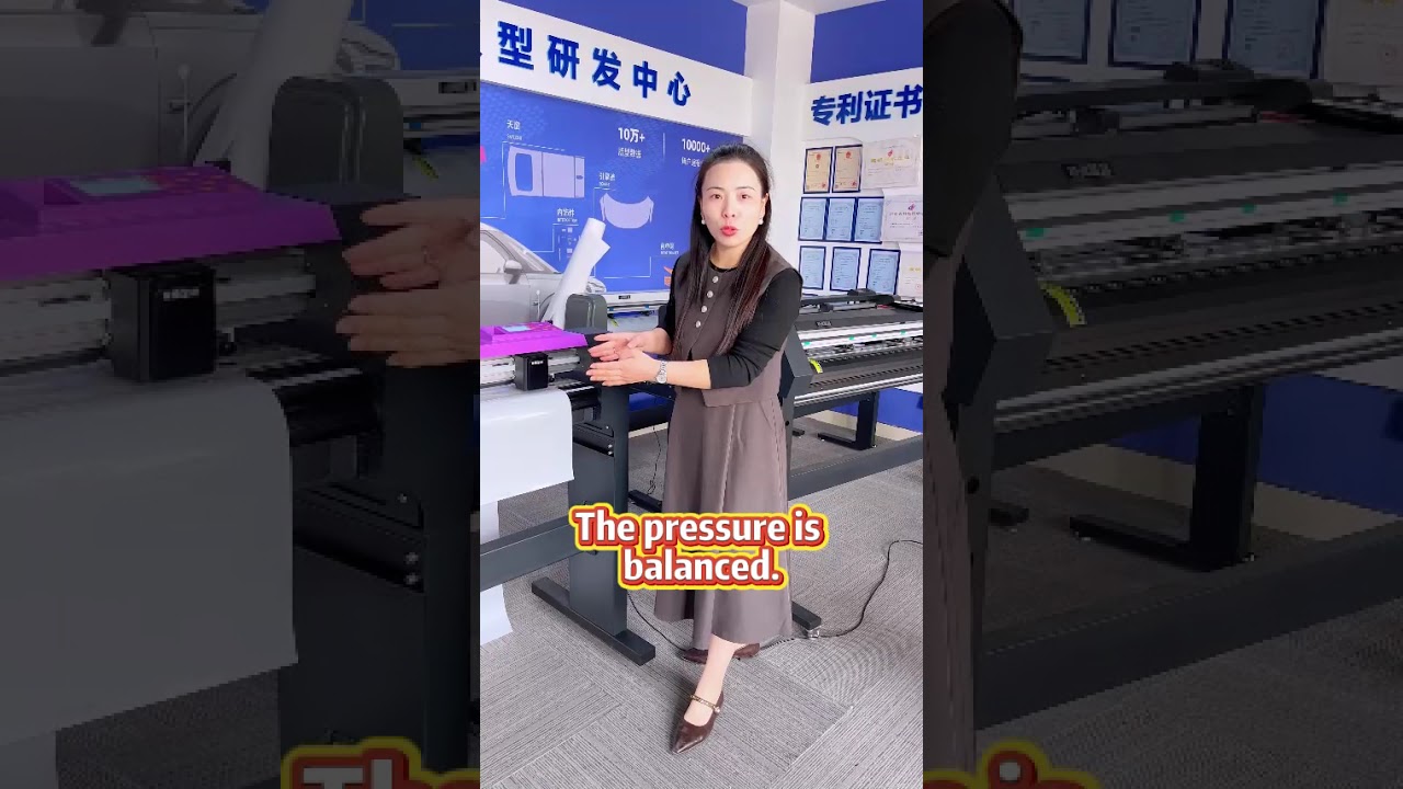 Cutting plotters: Benefits of an Integrated Pressure Bar #ppf #carwrap #cuttingplotter #plotter
