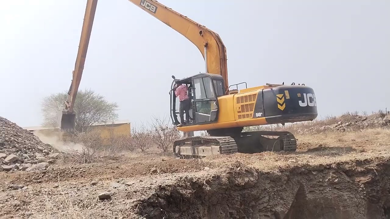 Excavation is being done with JCB#youtubeshorts #youtube #shorts #youtuber #youtubechannel #reels 
