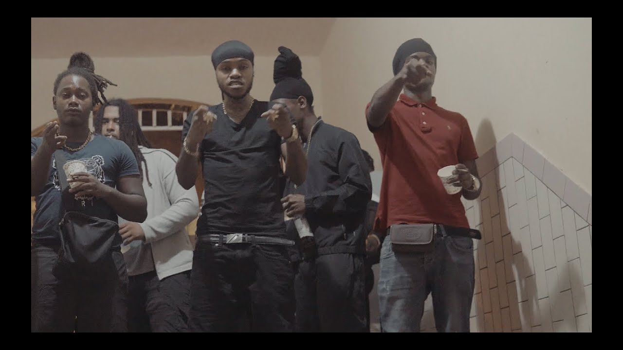 D'acapulco x Gizzmoo x Le Marocain - En Place (Dir.by KINGS FILMS)