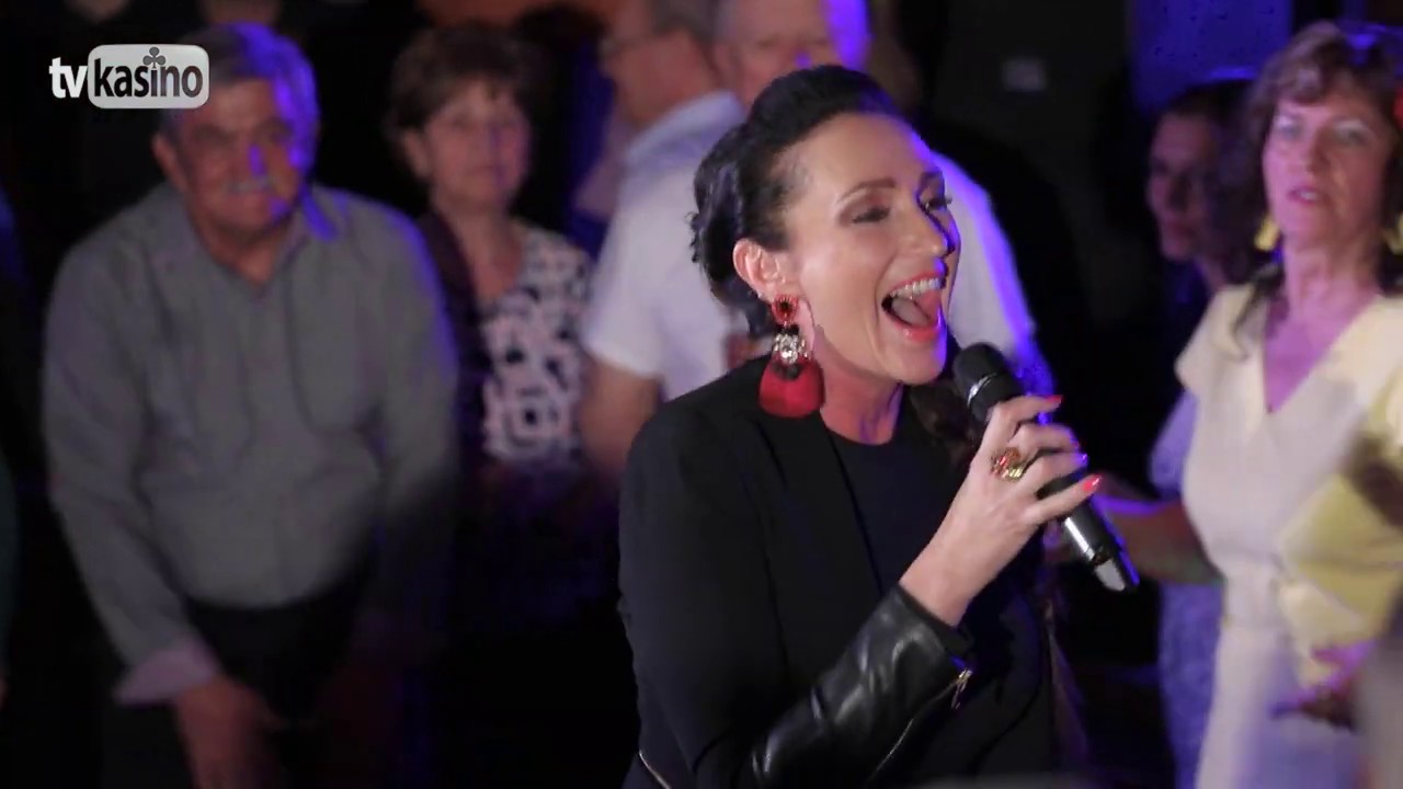 Sisa Sklovská: Gloria Gaynor Medley
