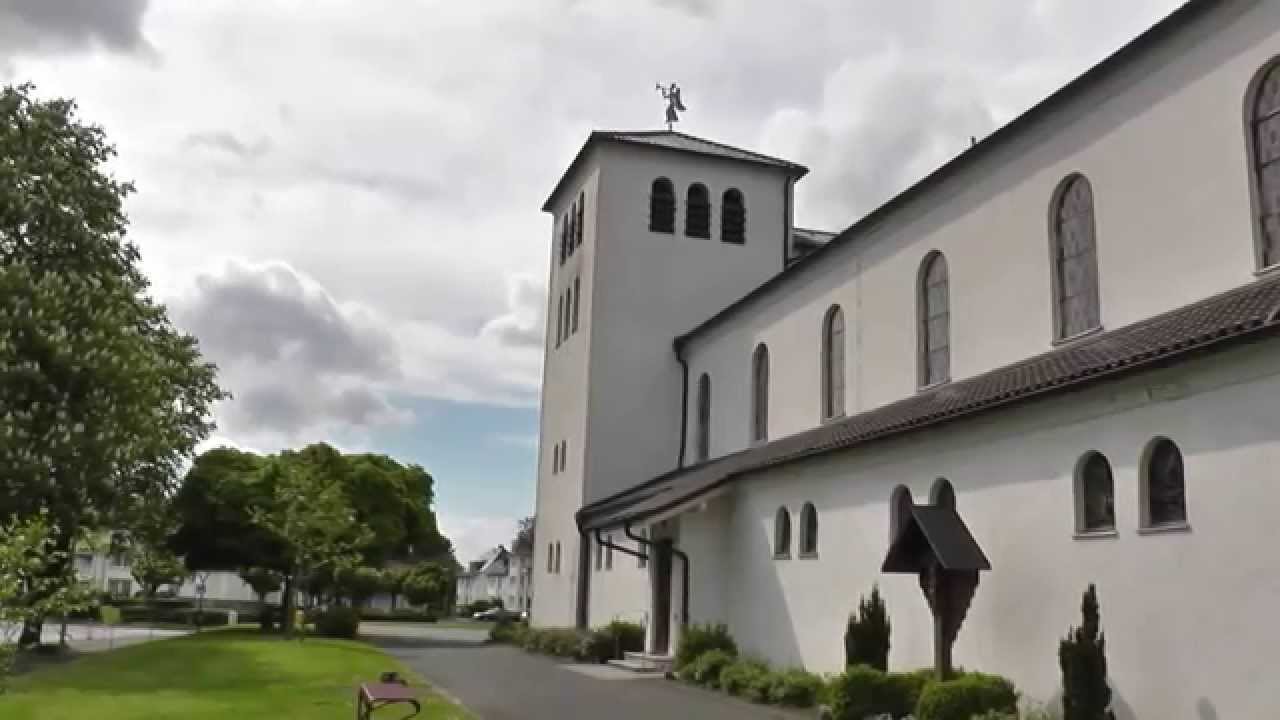Glockenläuten der St.Michael's Kirche in Arnsberg/Neheim