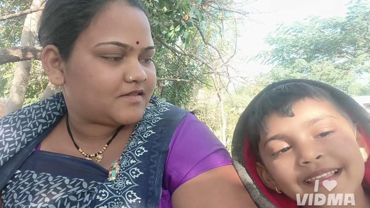 माकडाने माझ्या नवऱ्याच्या अंगावर मुतला😂😂