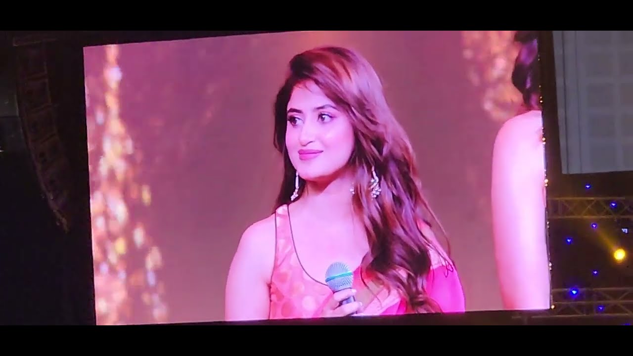 Filmfare Awards (19 Nov 2022) - Sajal Aly (Pakistani Actress)