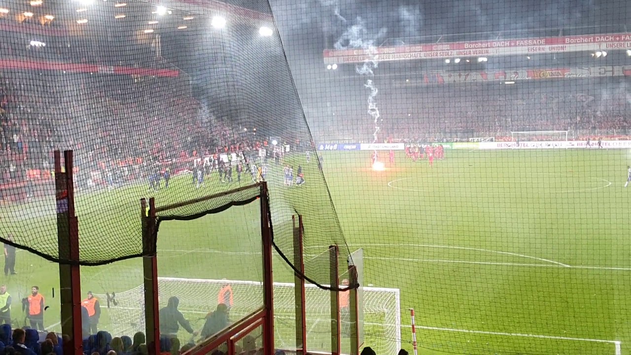 1 FC UNION BERLIN - Hertha BSC 02.11.2019 Abpfiff Fangesang Pyro