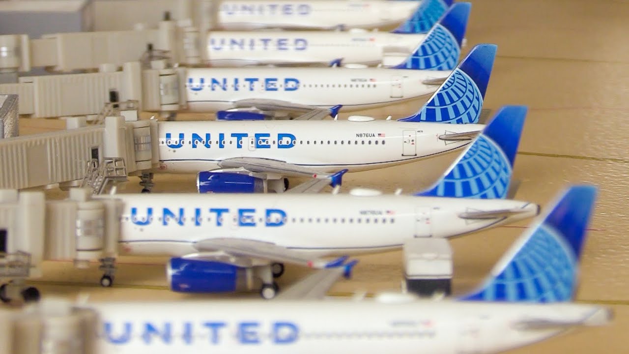 1:400 Model Airport Update Washington Dulles International Airport IAD #22