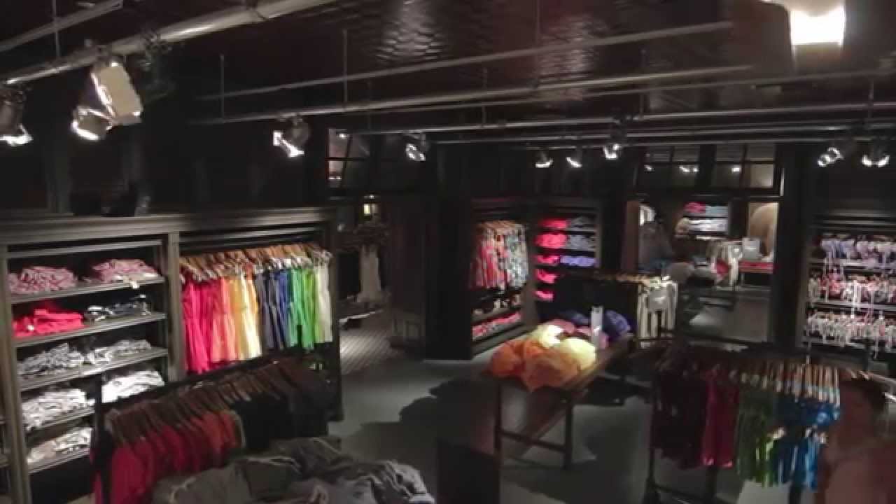 Hollister Co.