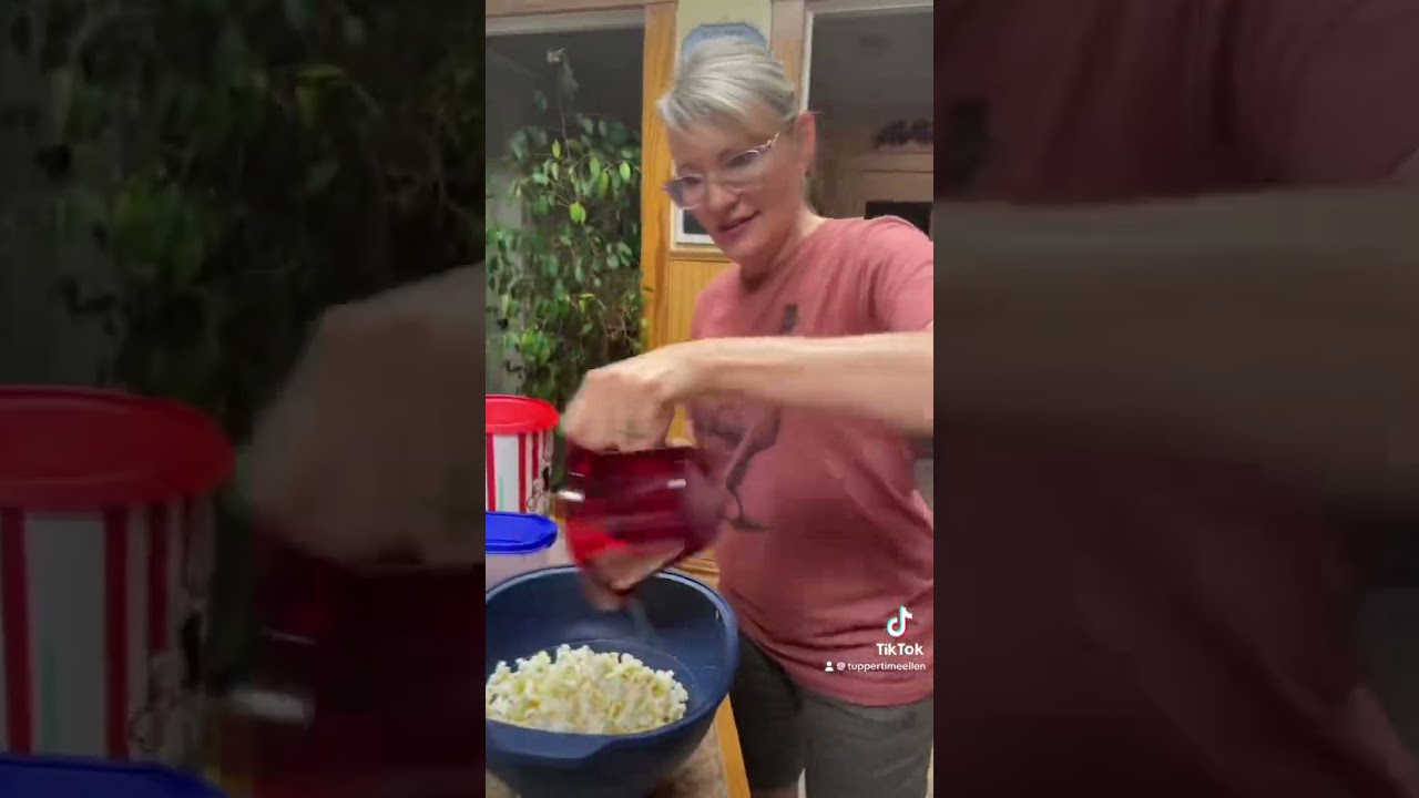 Tupperware WOW pop! Popcorn popper! So easy! #tupperwareforlife #tupperwareproducts