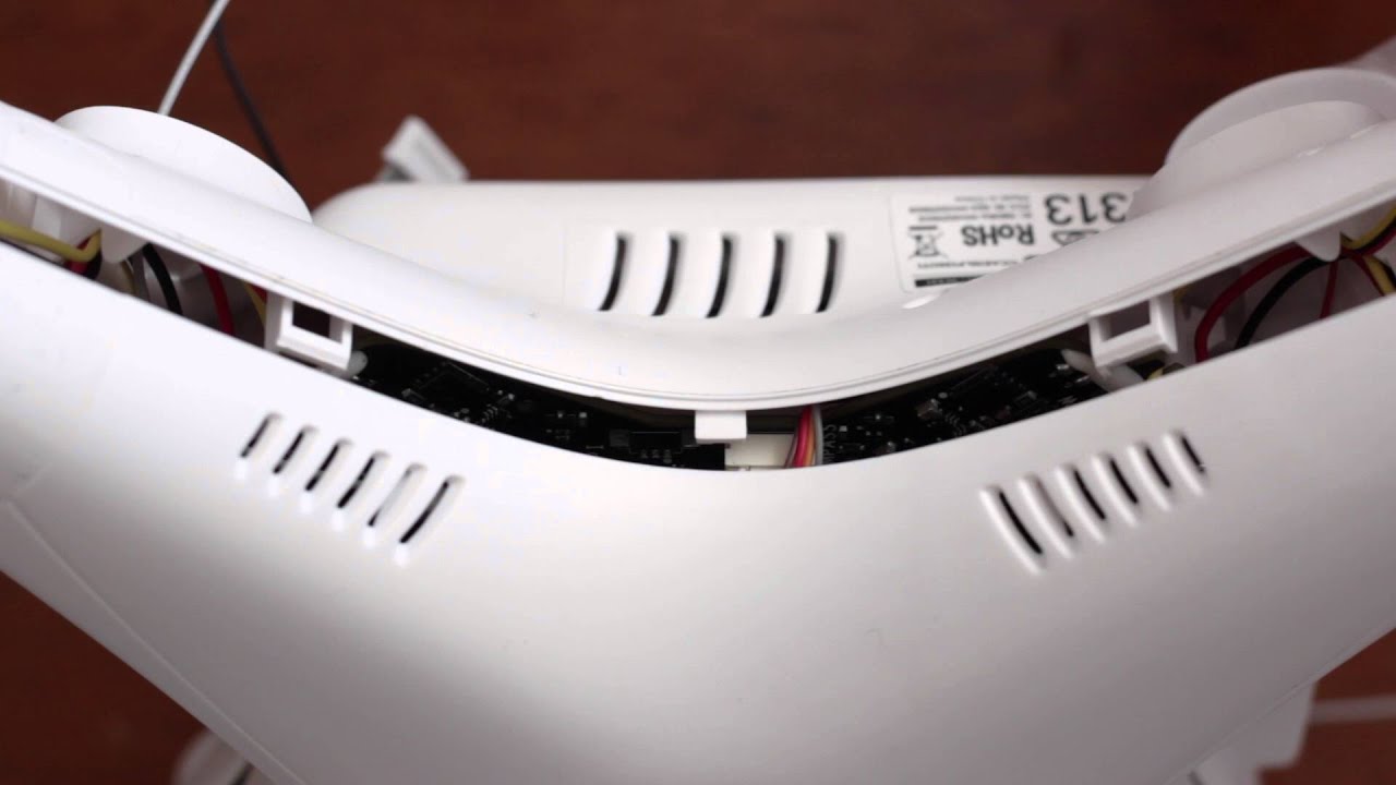 Teardown: Taking Apart a New DJI Phantom 3 Standard Drone