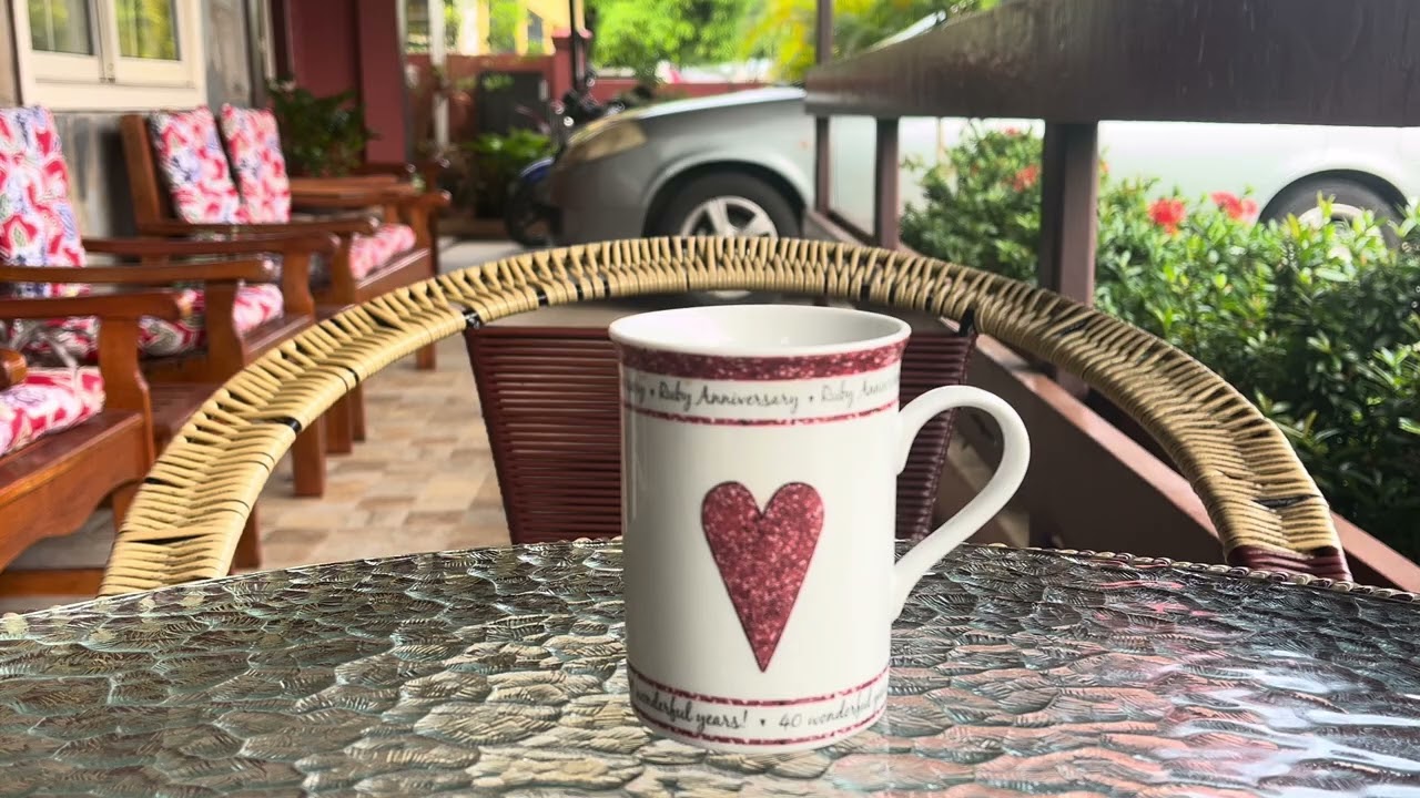 Дождь, слезы, кофе ☕️ и манго 🥭