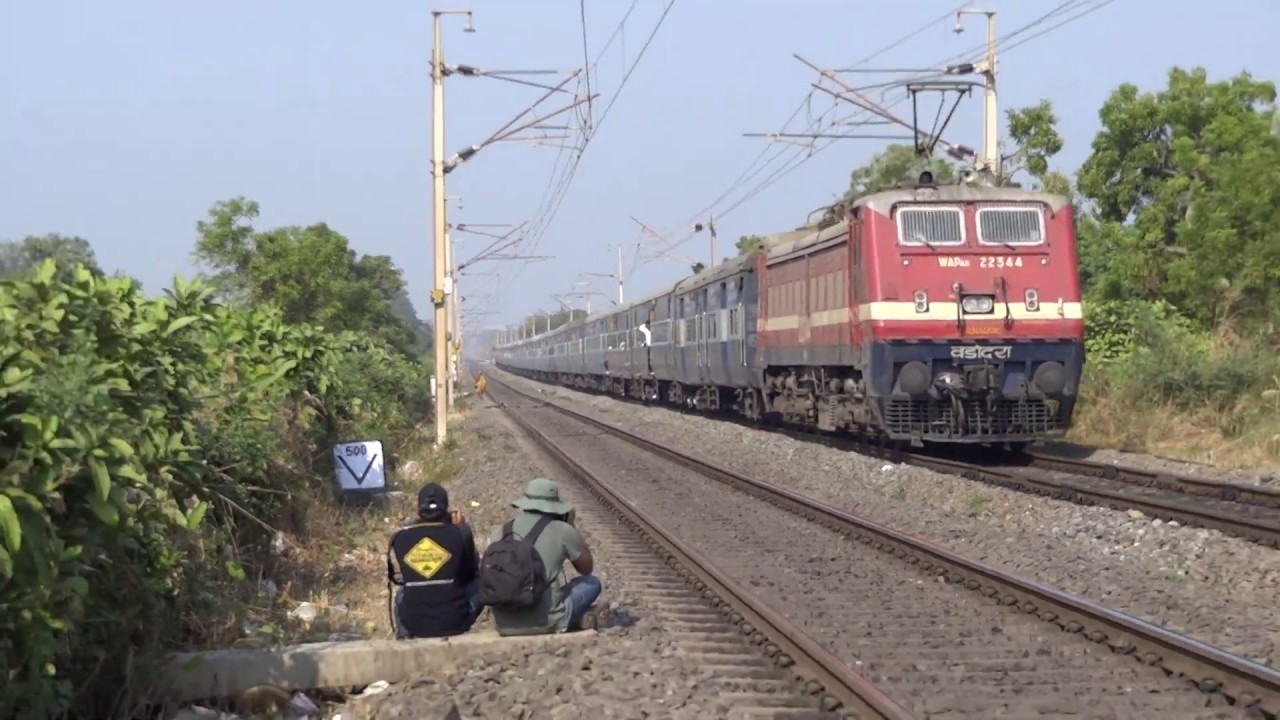 Late running Awadh Express on a rampage with WAP-4