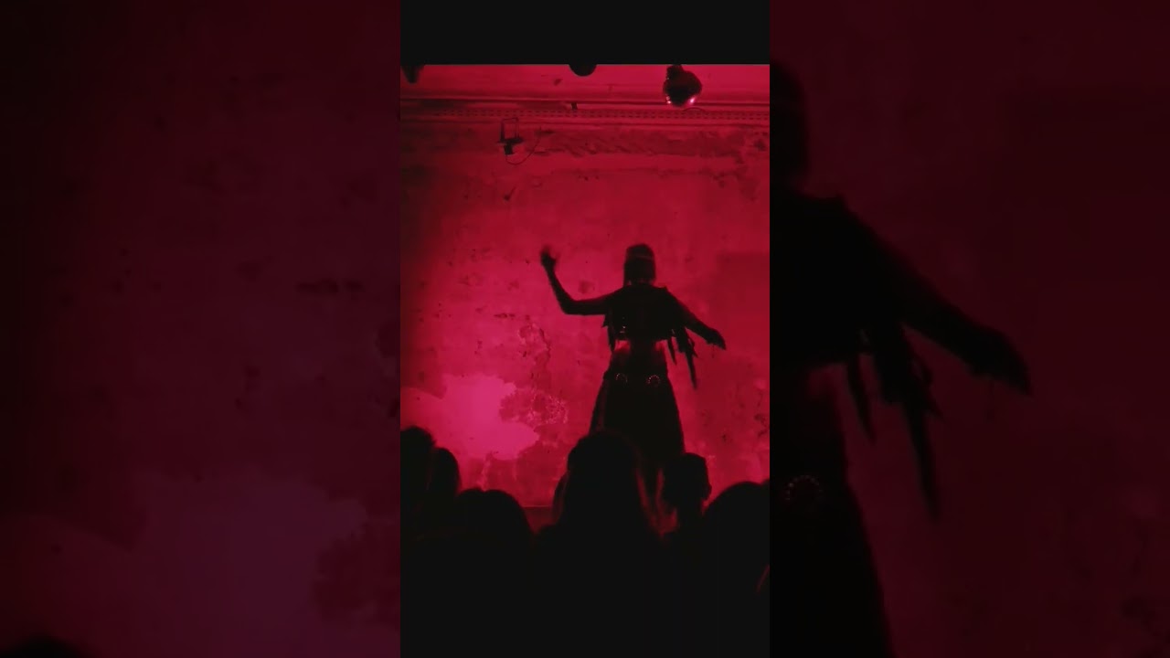 Bertie Banz - Formaldehyde Footsteps // Anoxia Fusion Dance