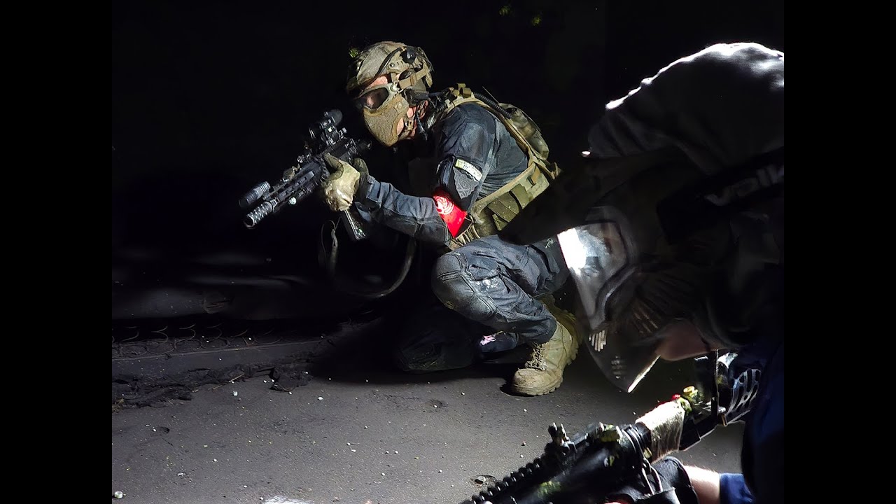 The best magfed paintball marker ever - EMF200