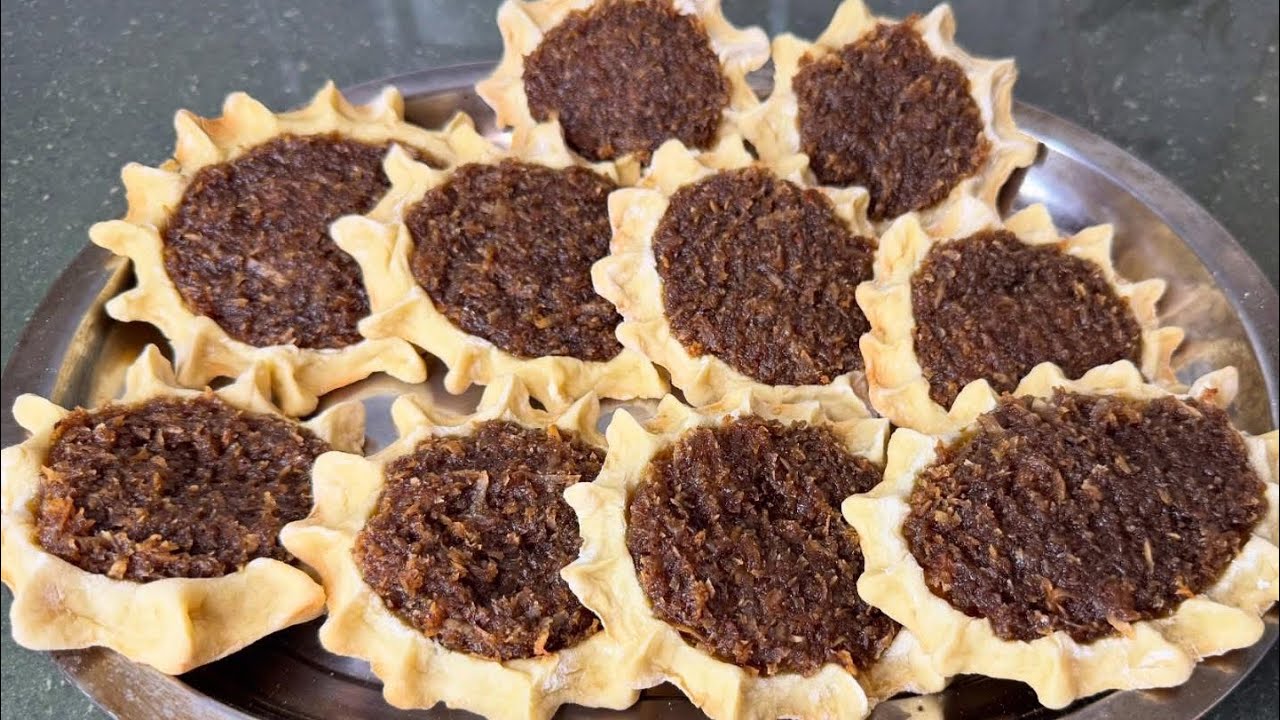 Jamaican Coconut Gizzarda  (Sweet Coconut Treat)🇯🇲