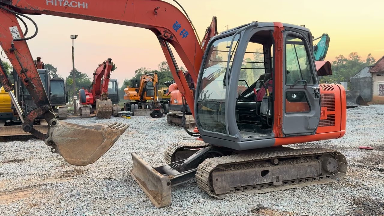 Máy xúc Hitachi Zaxis 60-1 giá hơn 200 khơi nghiệp LH 0364706666