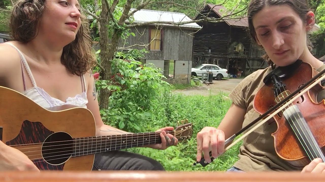 Billy in the Lowground // Sonya Badigian fiddle Ali Kafka guitar