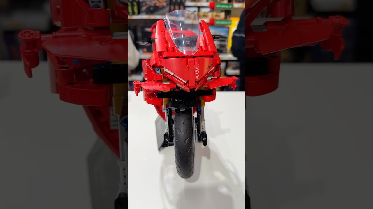 LEGO Ducati Panigale V4 S! What Do You Think of This Masterpiece? 🤩🏍️ #lego #ducati #legotechnics