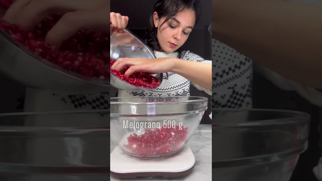 ❤️ LIQUORE al MELOGRANO...da servire dopo il pranzo di Natale🎄🥰 #Shorts