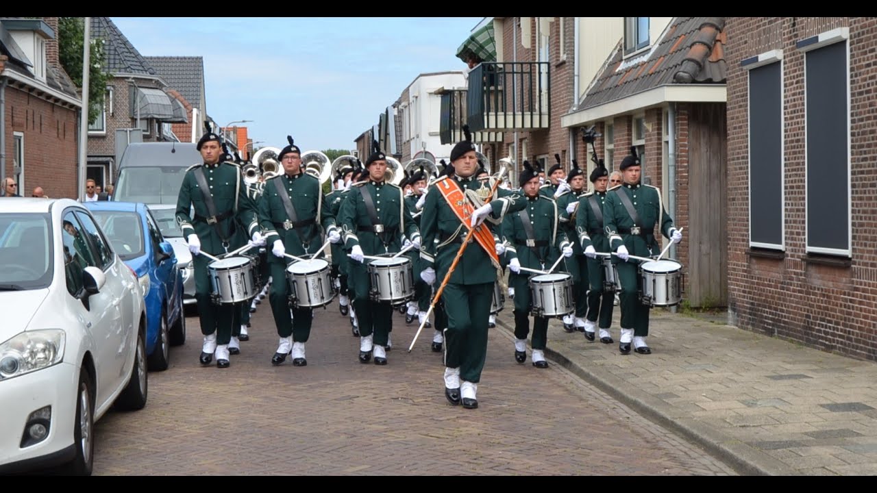 Parade at the beach katwijk, DVS Katwijk - Máxima mars