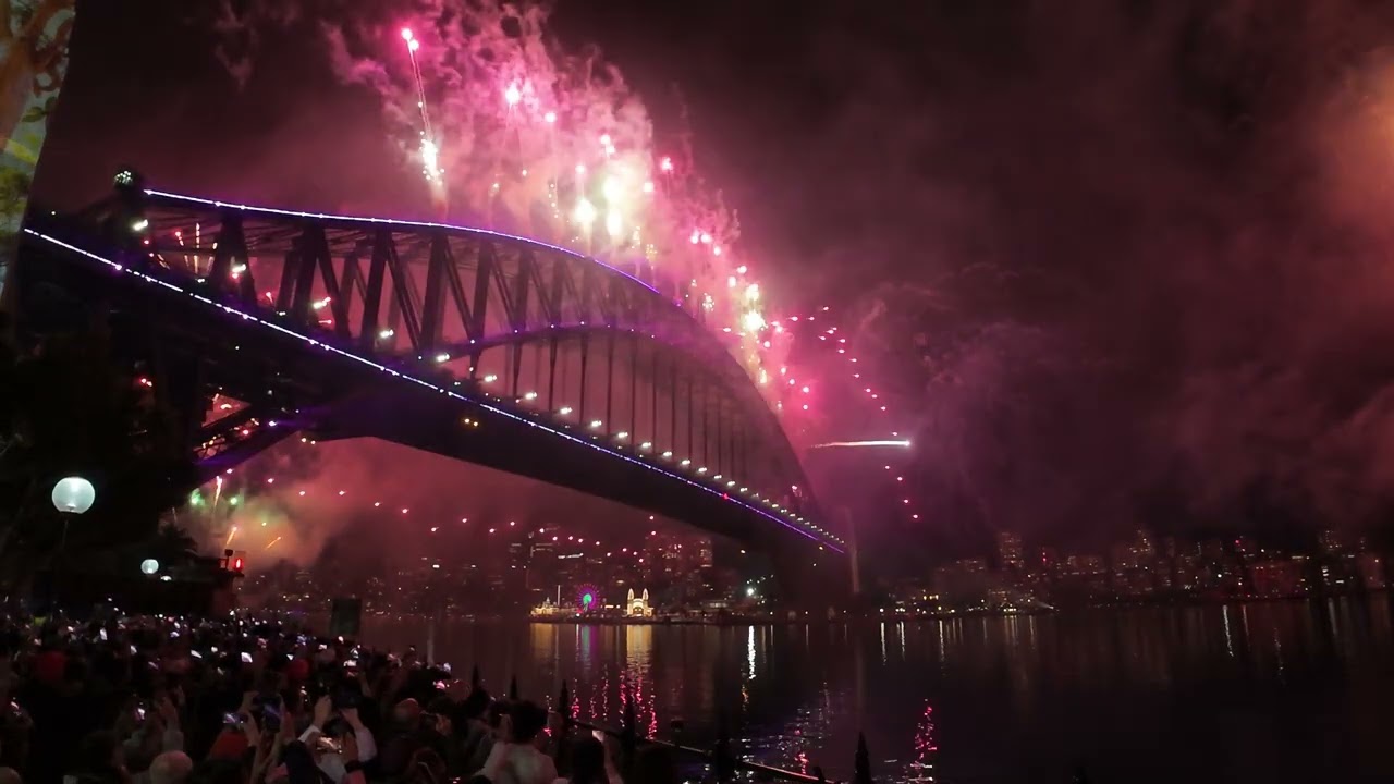 Sydney NYE 2025 Fireworks Hickson Reserve