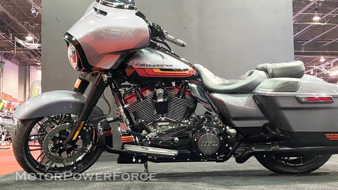 2020 Harley-Davidson CVO Street Glide Touring Motorcycle