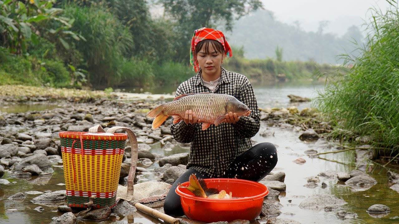 Single mother catches giant fish to sell at the market. A kind police officer builds a farm