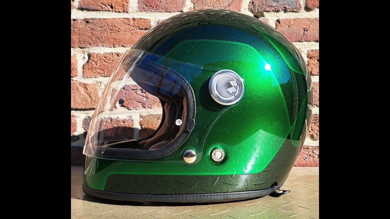 Custom Creative Valley green candy for a Marko Fullmoon helmet