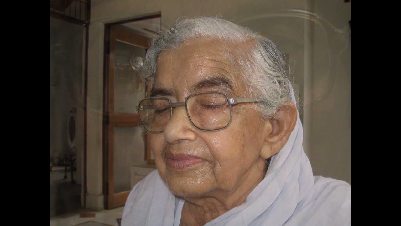 BHAJAN / KIRTAN PART 3 BY SHRI VISHWA SHANTI ASHRAM  OM ANANDMAY OM SHANTIMAY