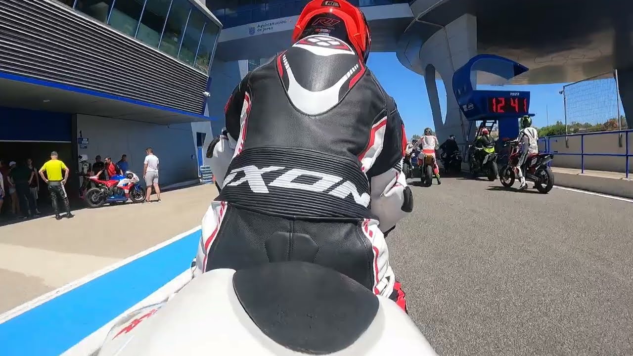 CIRCUITO DE JEREZ - HONDA CBR600RR 1.58.8