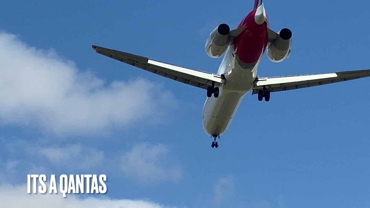 Aircraft Viewing Melbourne Airport (Tullamarine airport ) Vic  4K