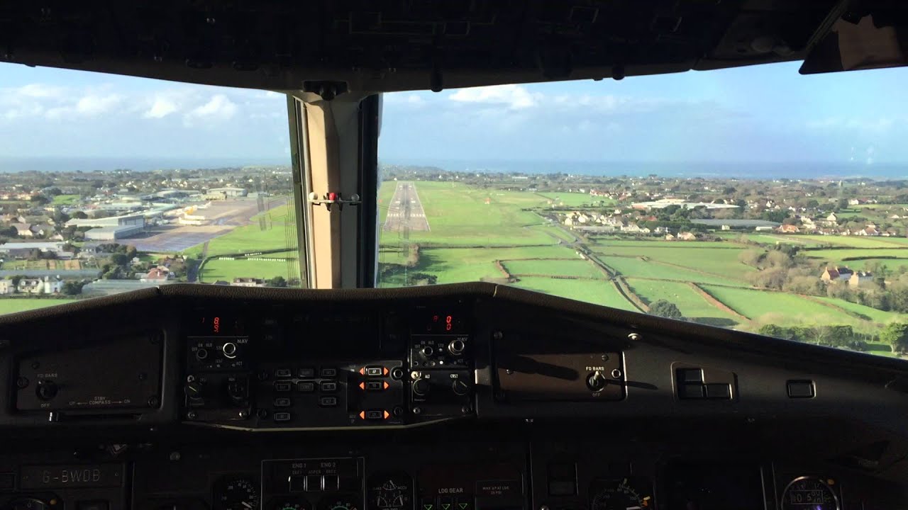 Aurigny ATR72 Landing Guernsey