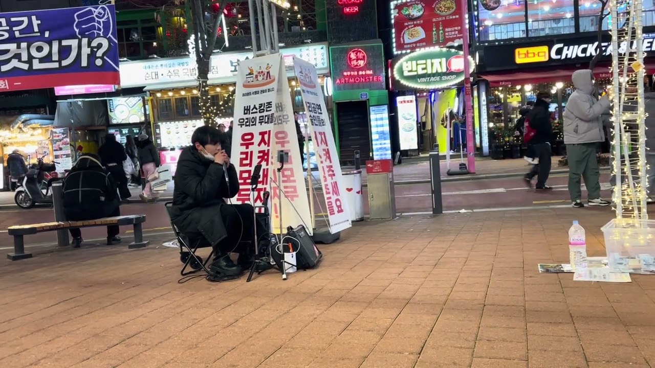 이 한국 블로거는 중국어 노래를 부를 줄 압니다. 